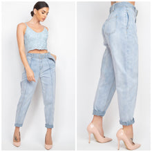 Load image into Gallery viewer, High rise mom o ring belted jeans in light wash