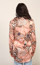 Load image into Gallery viewer, ELENA satin print button down top