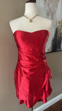 Load image into Gallery viewer, QUERIDA red dress