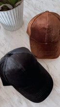 Load image into Gallery viewer, Velvet baseball cap in black or brown