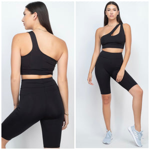 Top and bottom jogger set in black